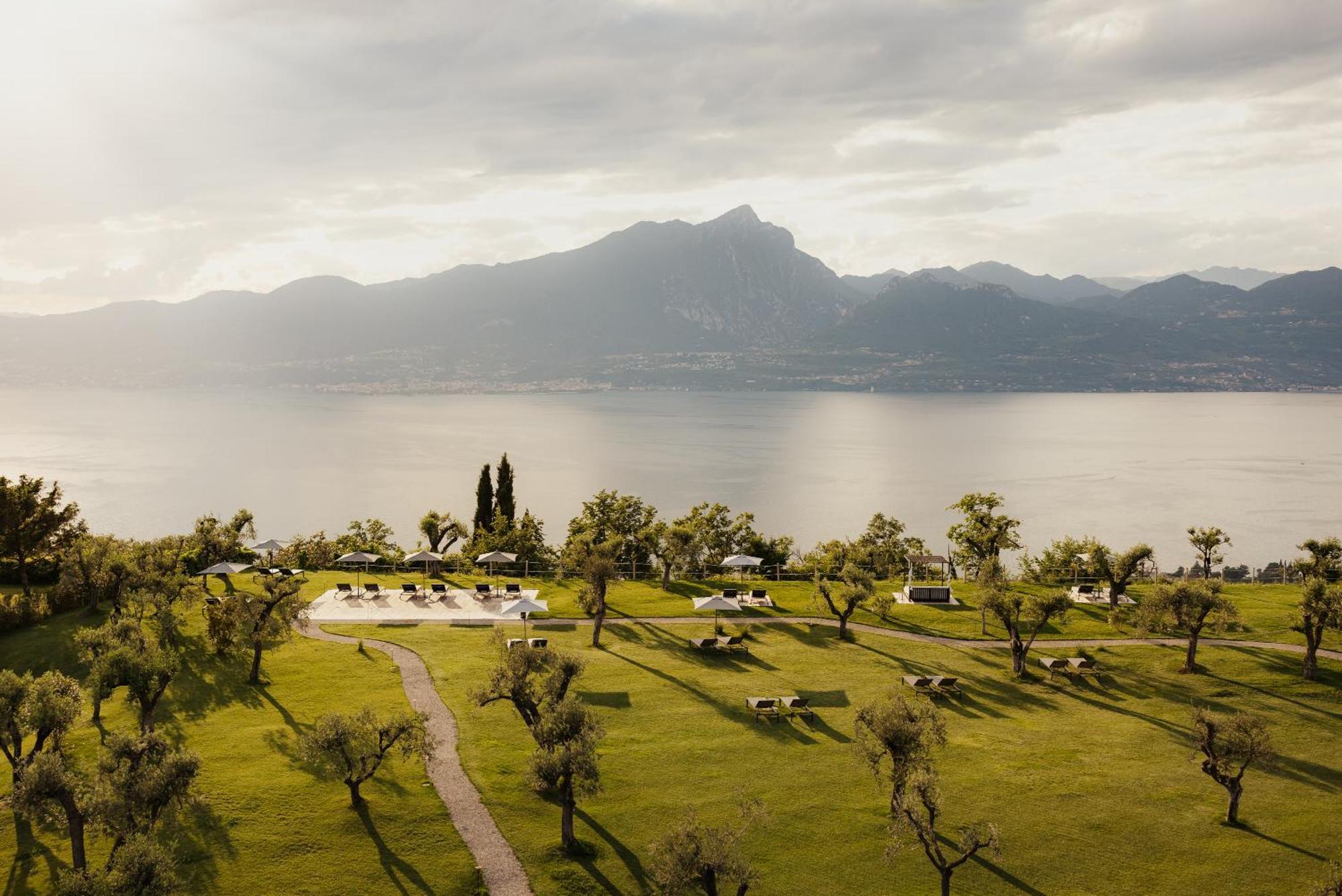 Cape Of Senses Hotel Torri Del Benaco Buitenkant foto